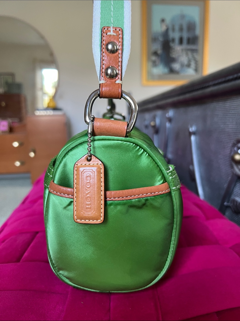 Coach Leatherware Vintage (2006) Barrel Bag-EUC - Picture 7 of 17